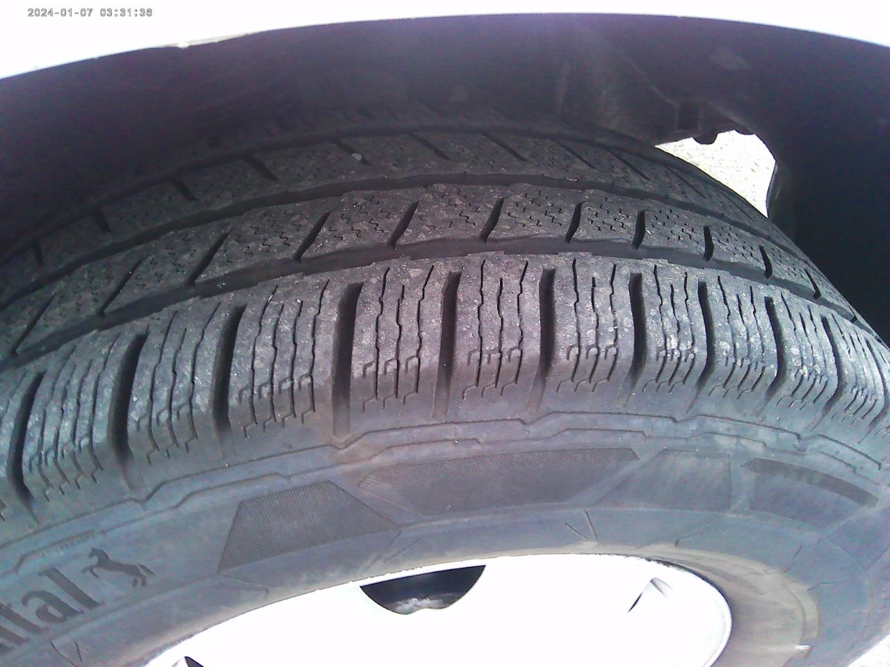 Mercedes-Benz Sprinter 2500 High Roof 144-in. WB 2013