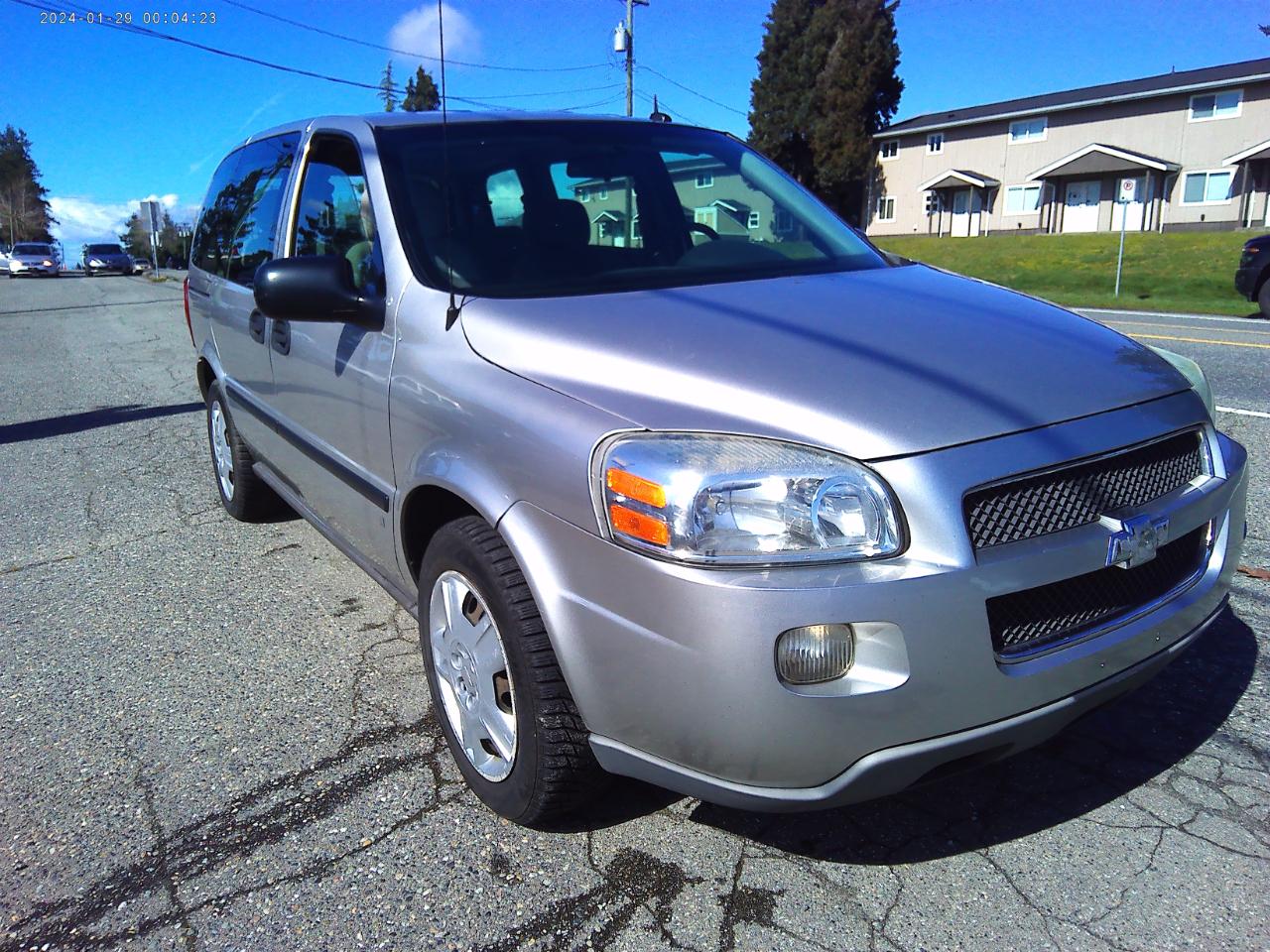 2009 Chevrolet Uplander LS 1LS
