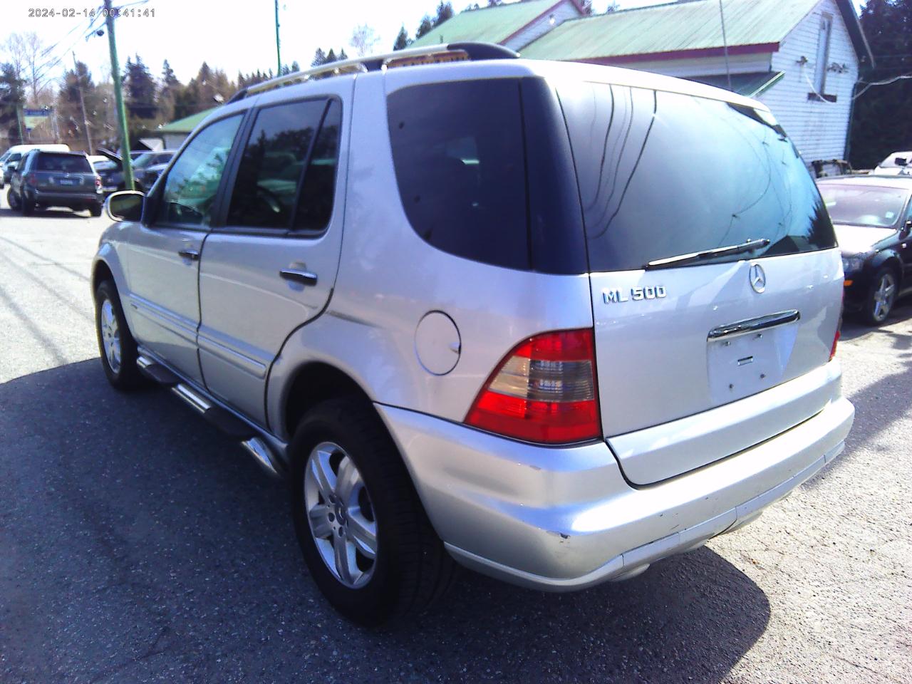Mercedes-Benz M-Class ML500 2005