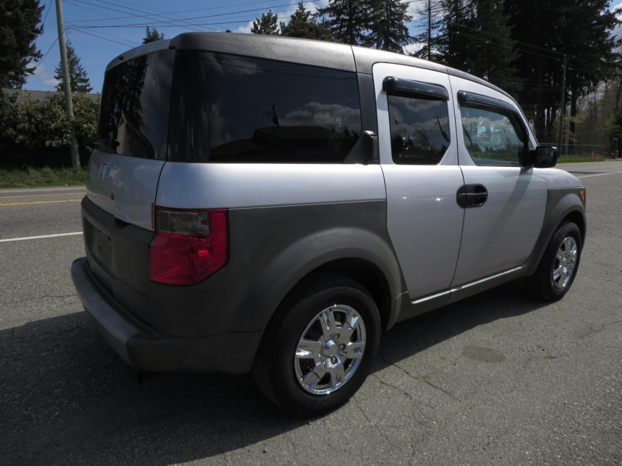 Honda Element DX 2WD AT 2003