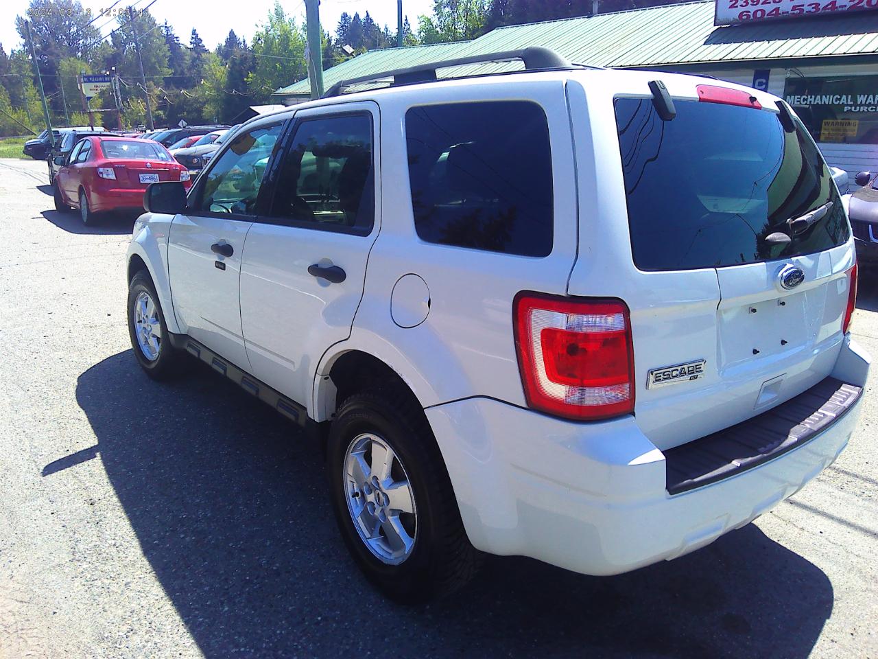 Ford Escape XLT 4WD 2011