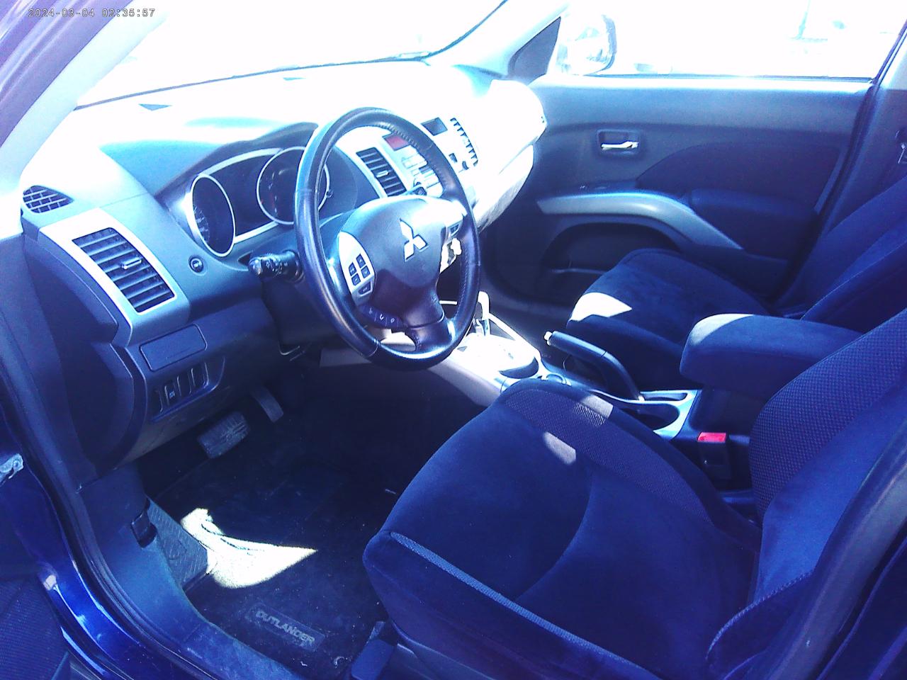 Mitsubishi Outlander ES 4WD 2010