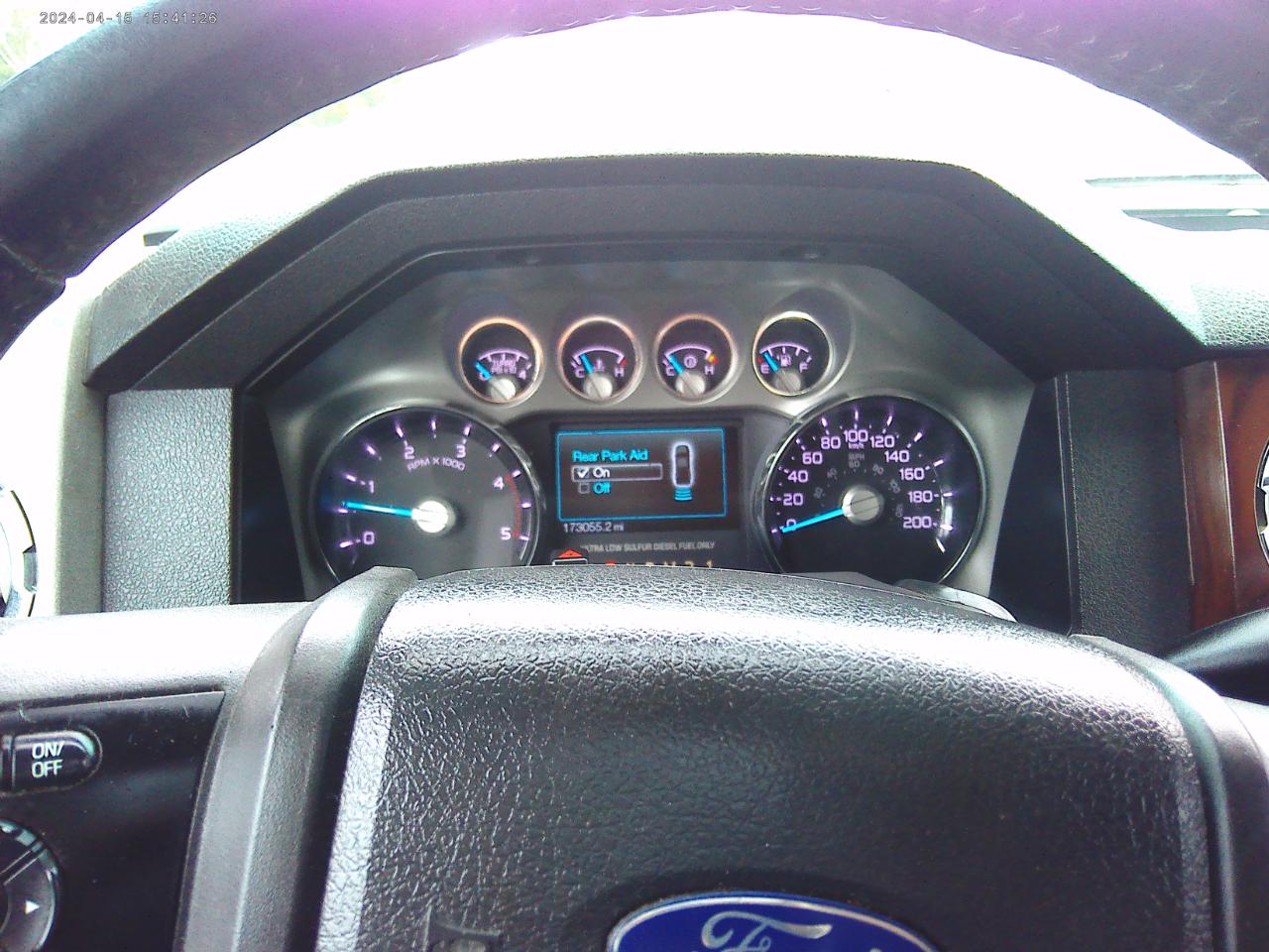 Ford F-350 SD Lariat SuperCab Long Bed DRW 4WD 2011