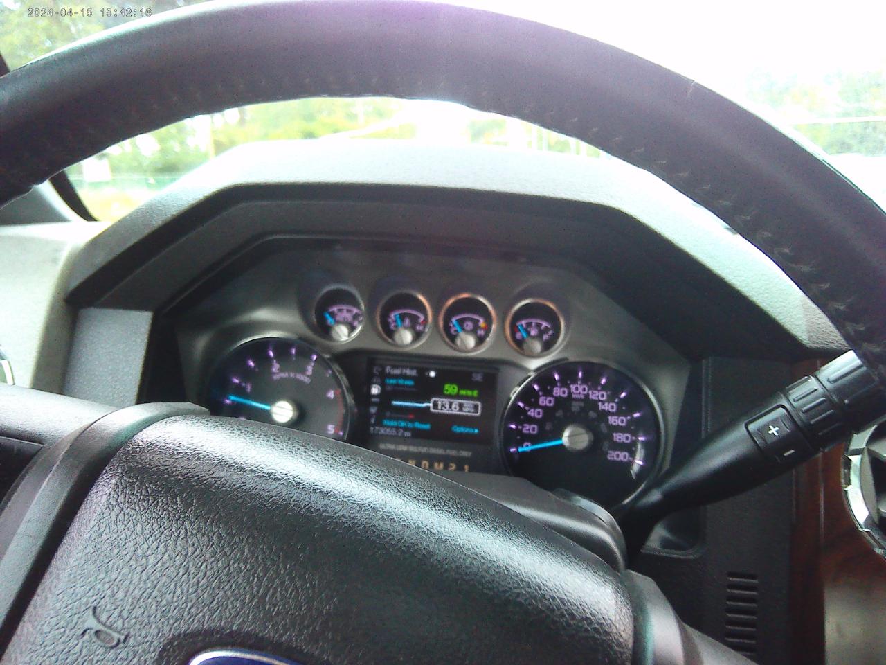 Ford F-350 SD Lariat SuperCab Long Bed DRW 4WD 2011