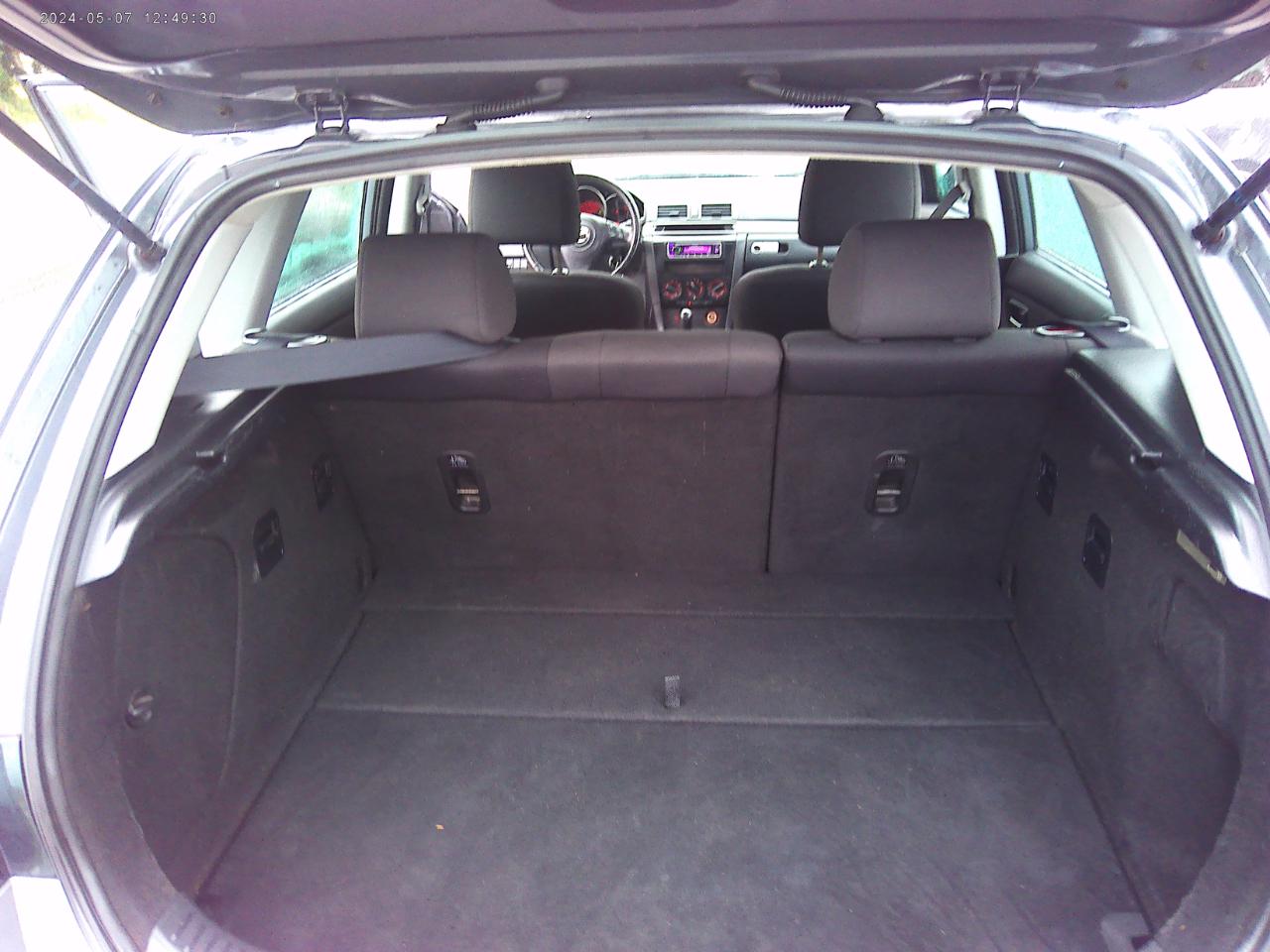Mazda MAZDA3 s 5-Door 2004