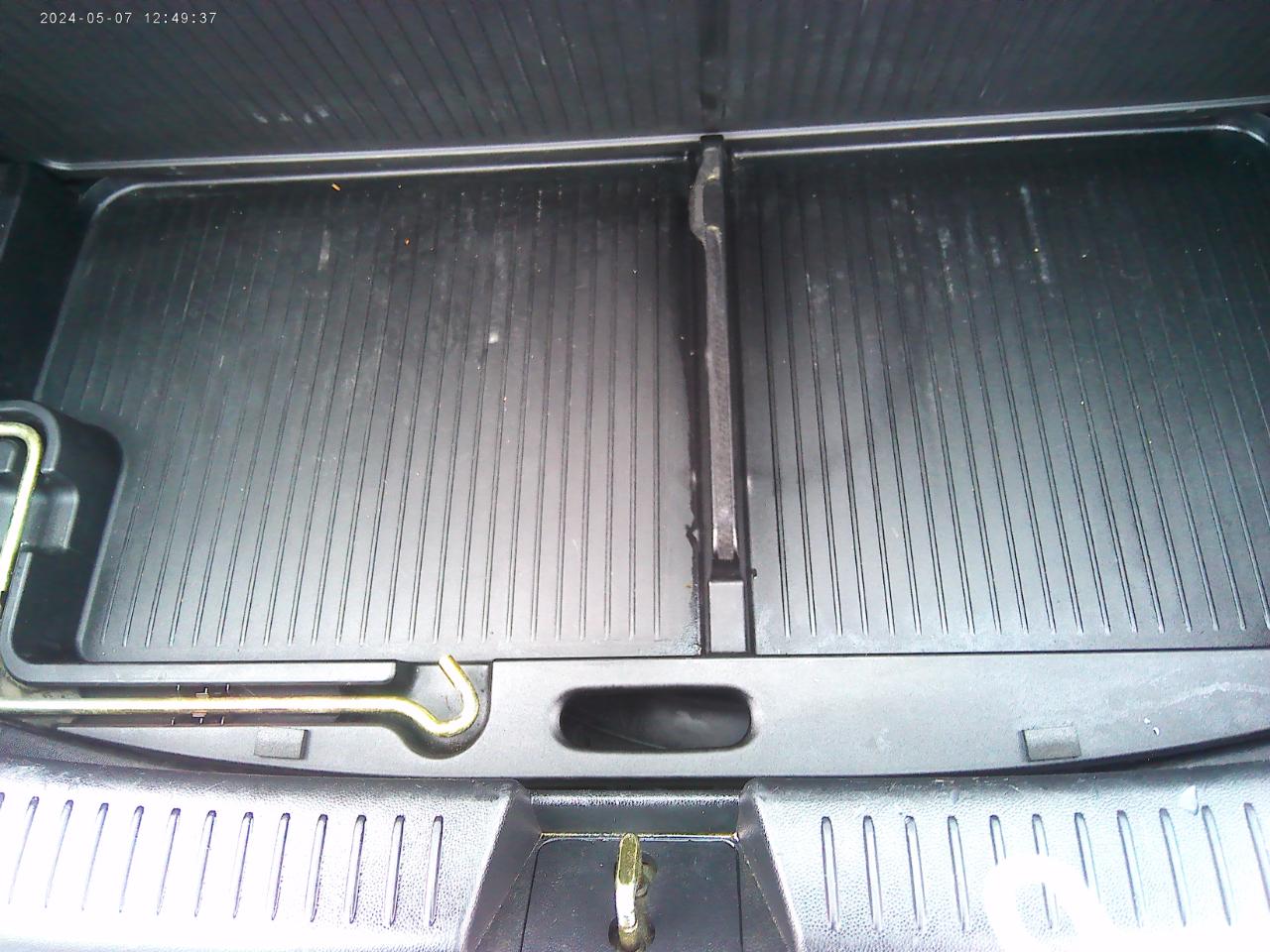 Mazda MAZDA3 s 5-Door 2004