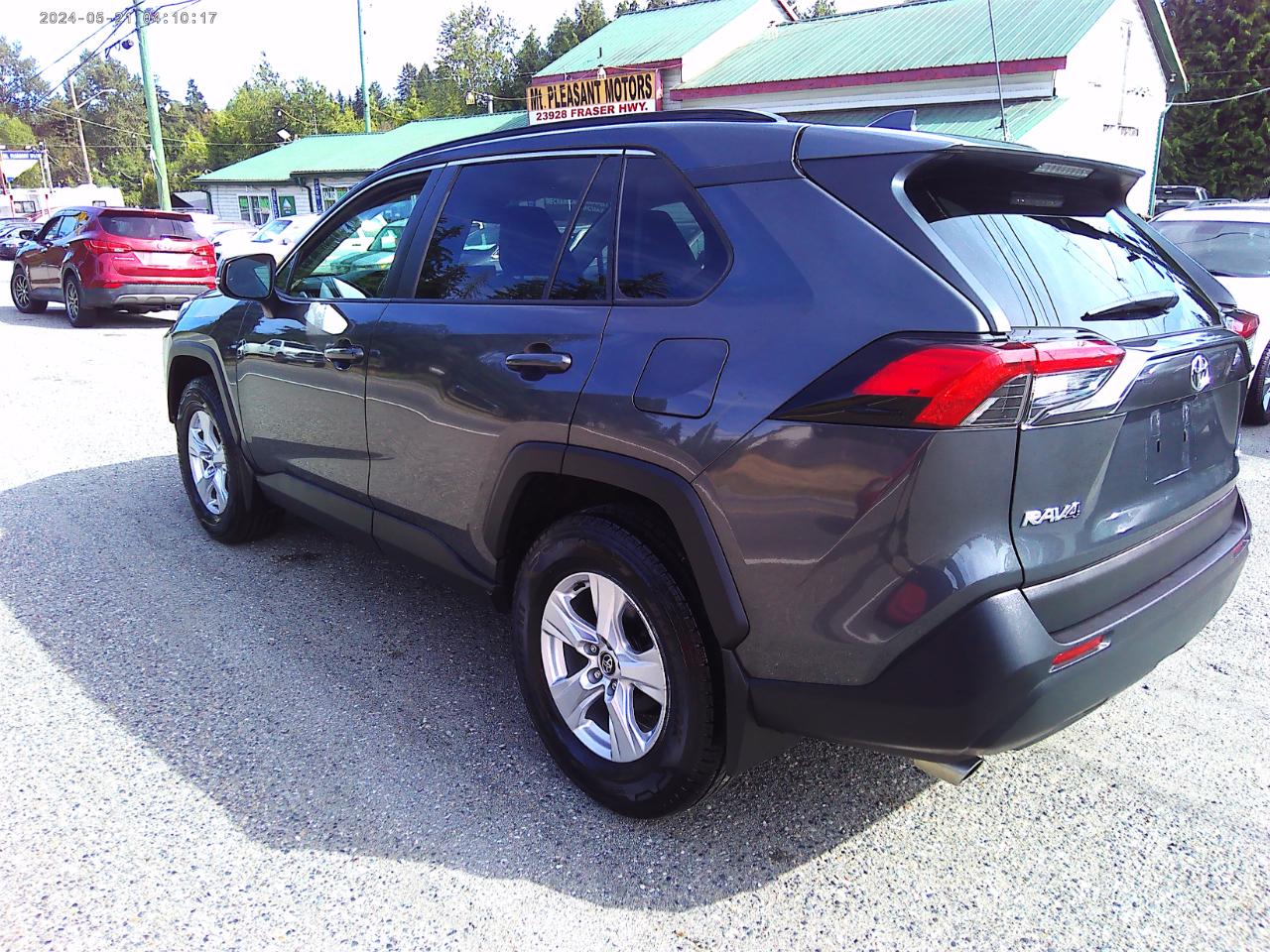 Toyota RAV4 LE AWD 2019