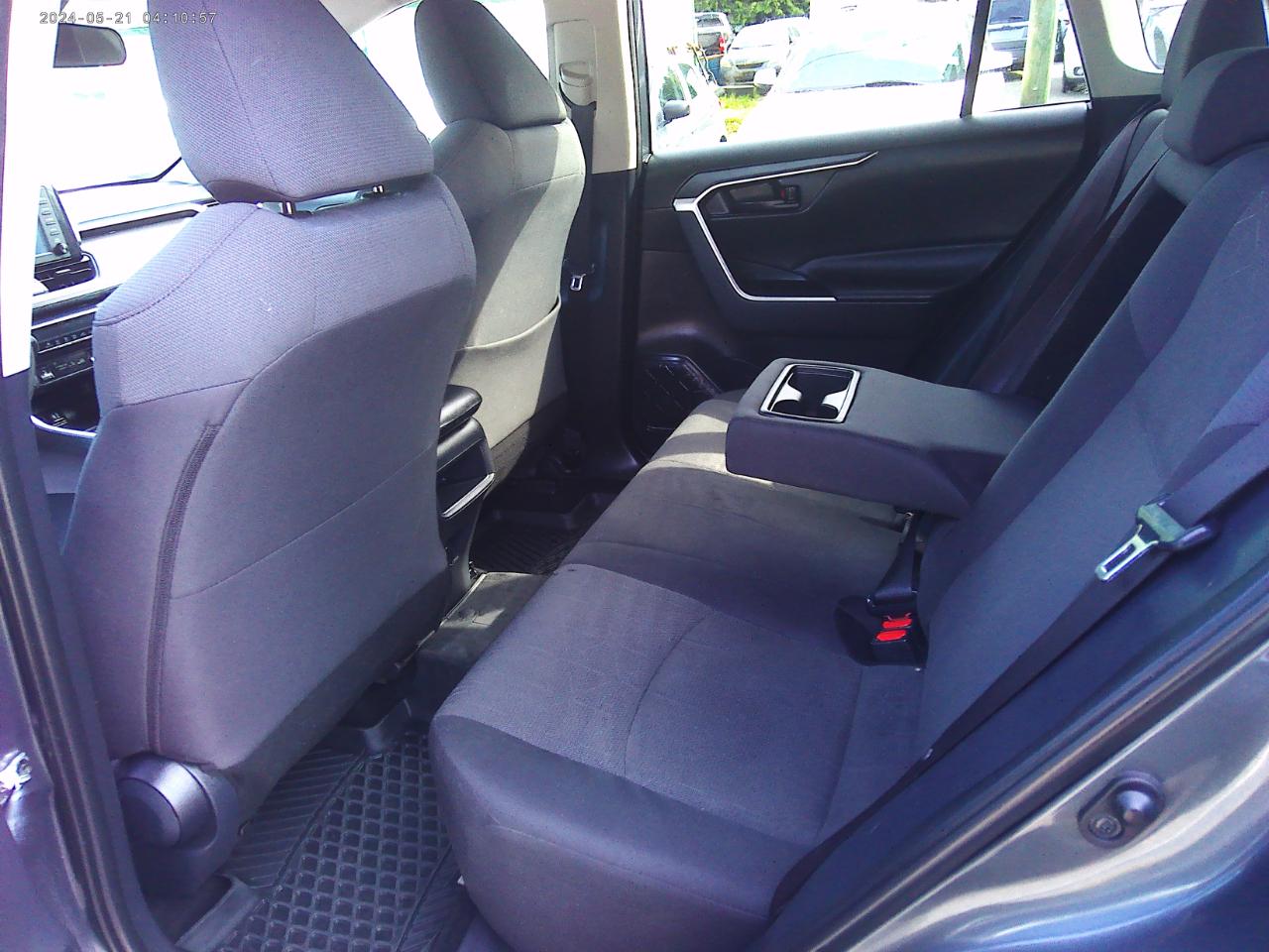 Toyota RAV4 LE AWD 2019