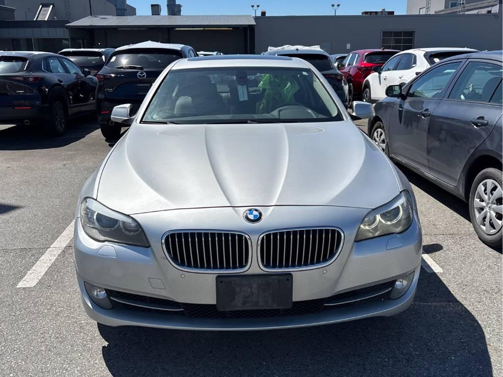 BMW 5-Series  2012