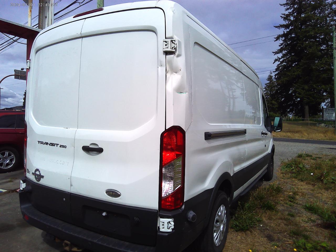 Ford Transit 250 Van High Roof w/Sliding Pass. 148-in. WB 2015