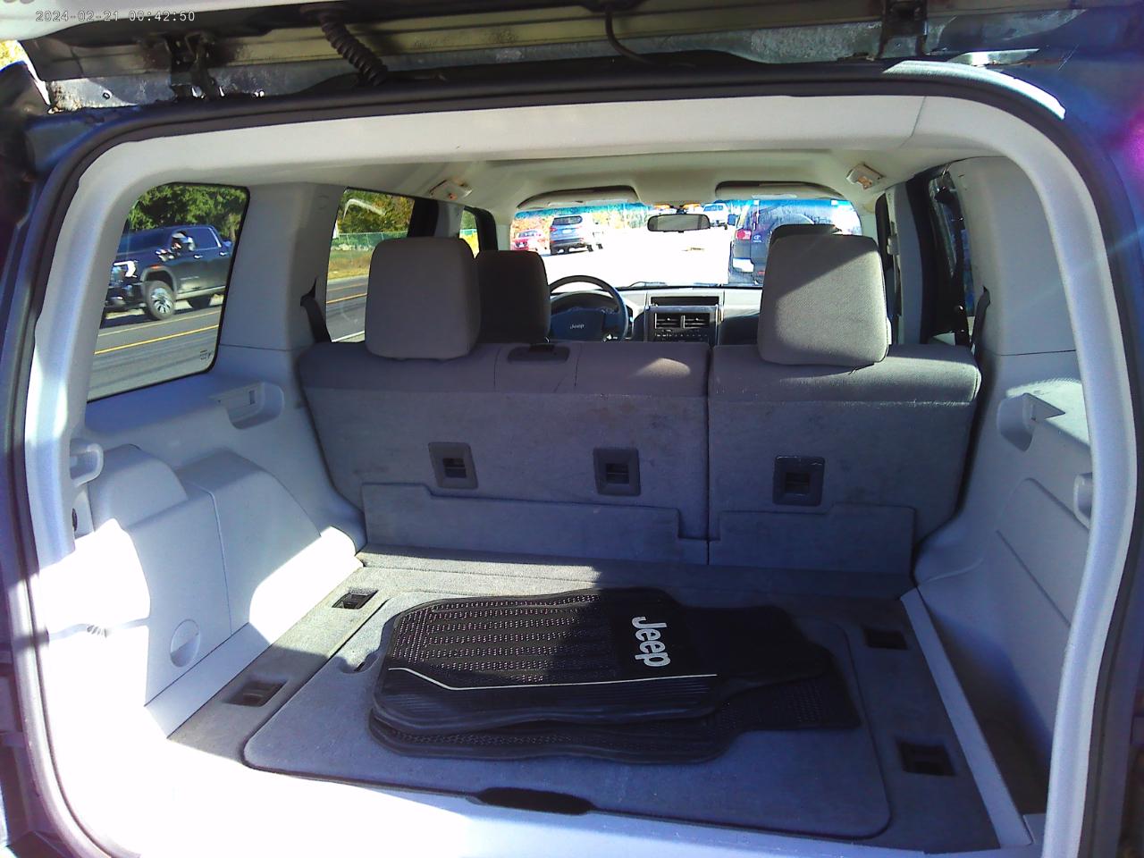 Jeep Liberty Sport 4WD 2008