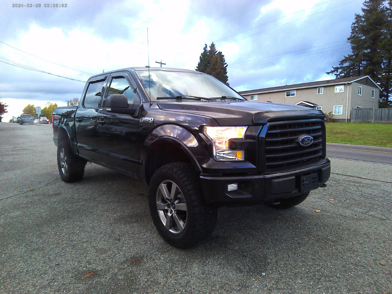 Ford F-150 XLT SuperCrew 5.5-ft. Bed 4WD 2015