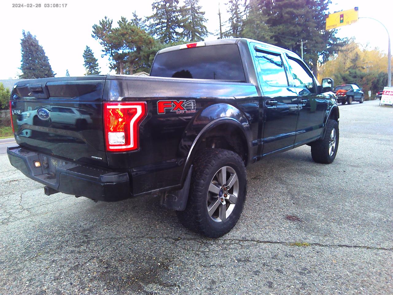 Ford F-150 XLT SuperCrew 5.5-ft. Bed 4WD 2015