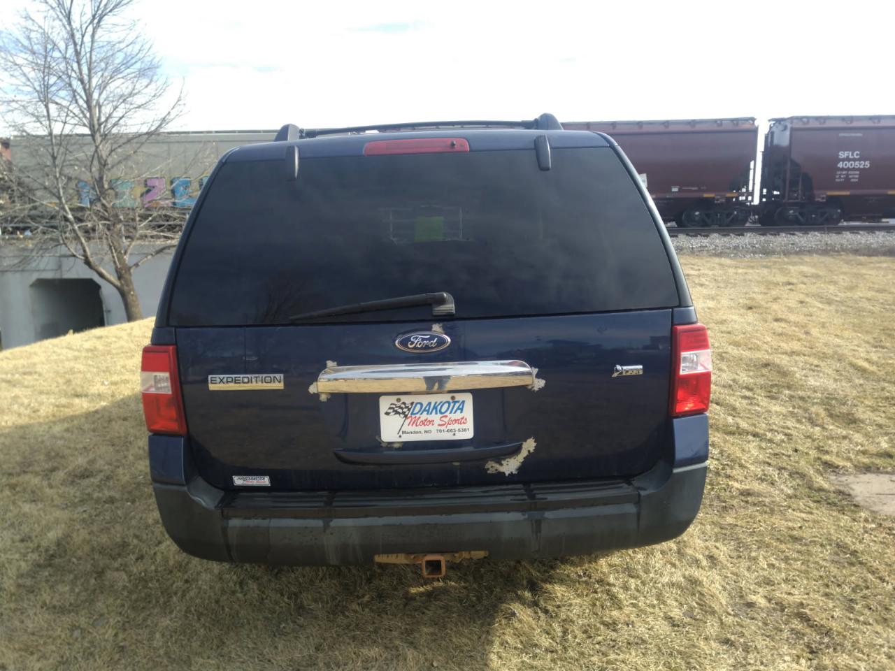 Ford Expedition EL XL 4WD 2011