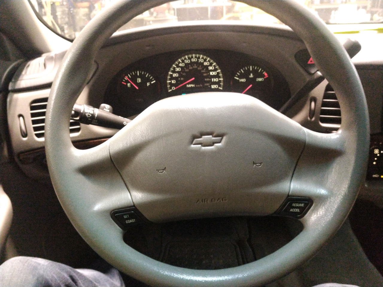 Chevrolet Impala 4dr Sdn 2005