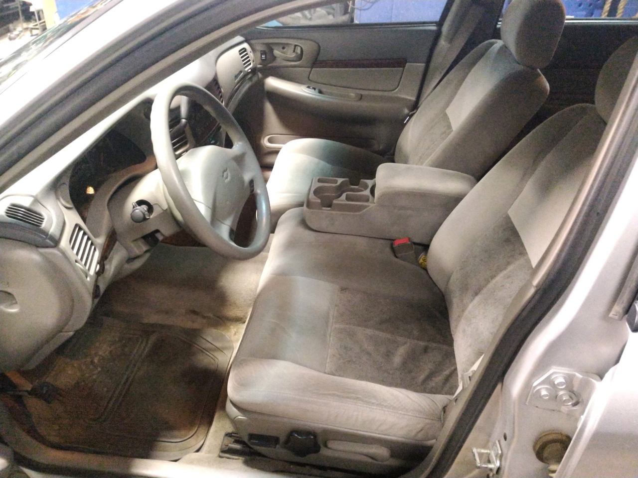 Chevrolet Impala 4dr Sdn 2005