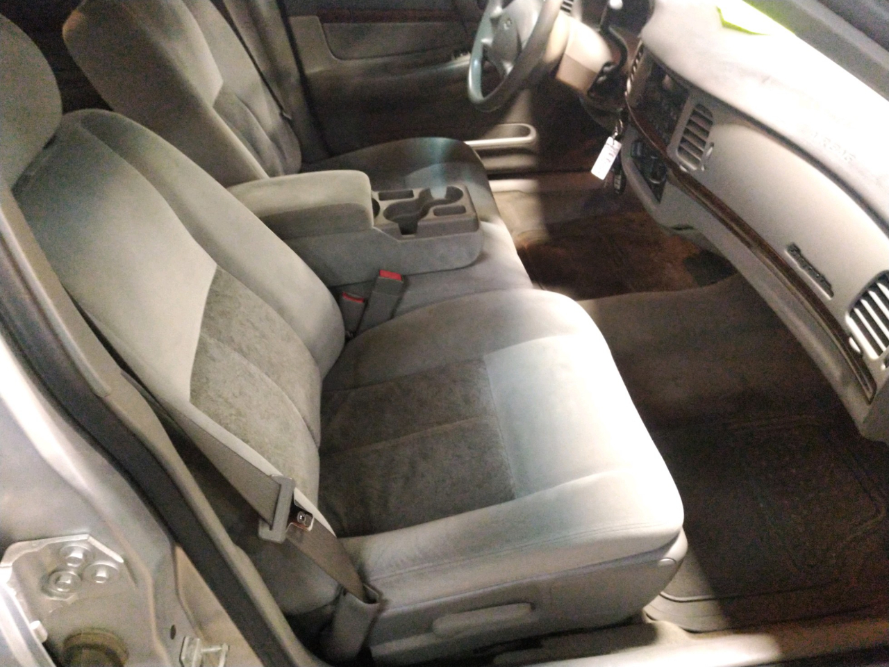 Chevrolet Impala 4dr Sdn 2005