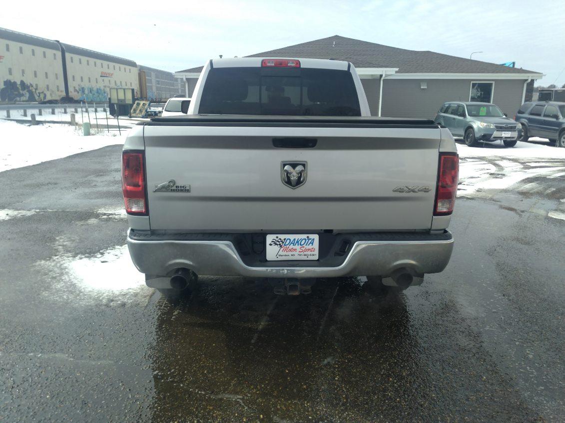 RAM 1500 SLT Quad Cab 4WD 2012