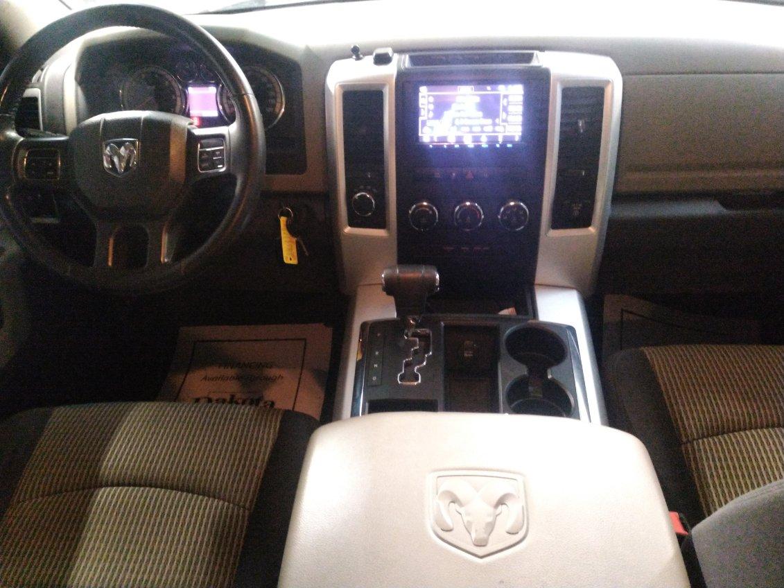 RAM 1500 SLT Quad Cab 4WD 2012