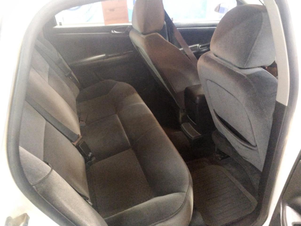 Chevrolet Impala LS 2010