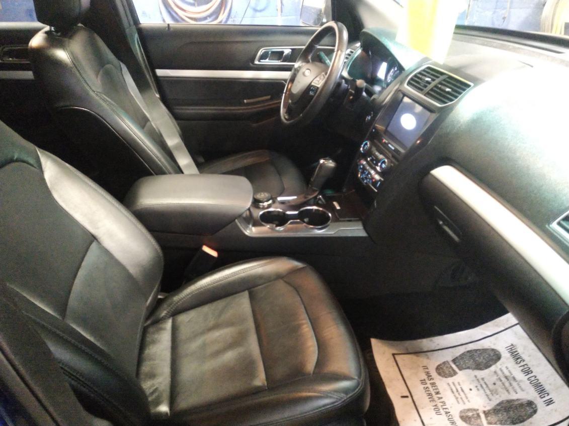 Ford Explorer XLT 4WD 2017