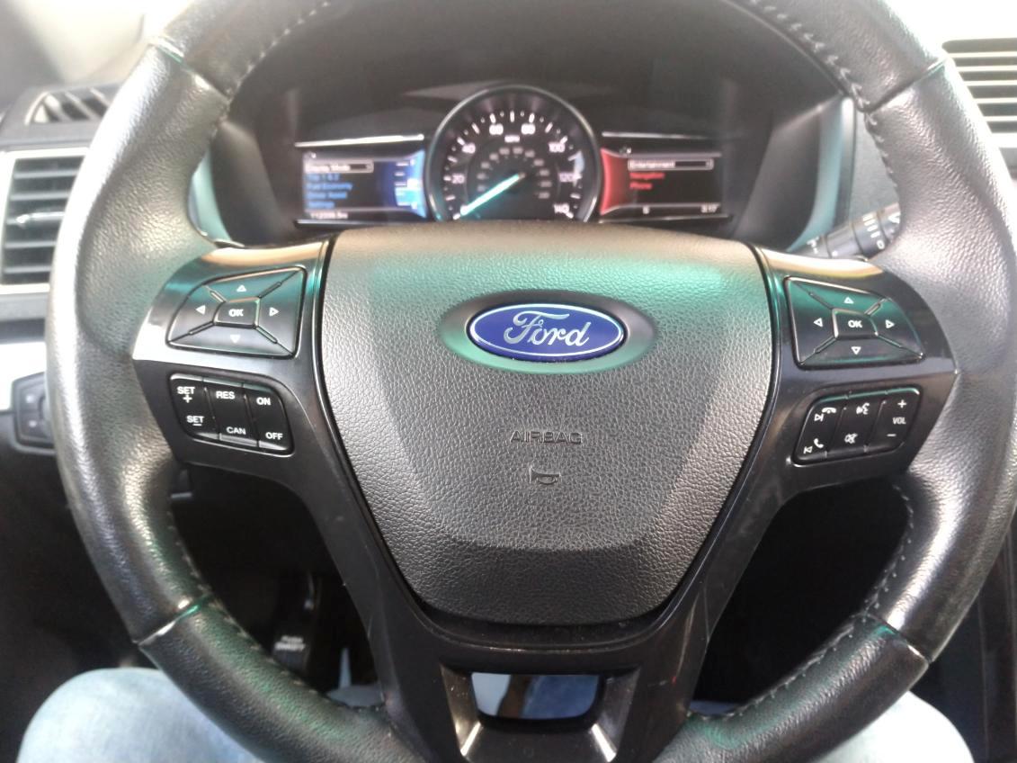 Ford Explorer XLT 4WD 2017