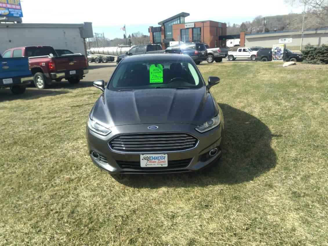 Ford Fusion SE AWD 2016