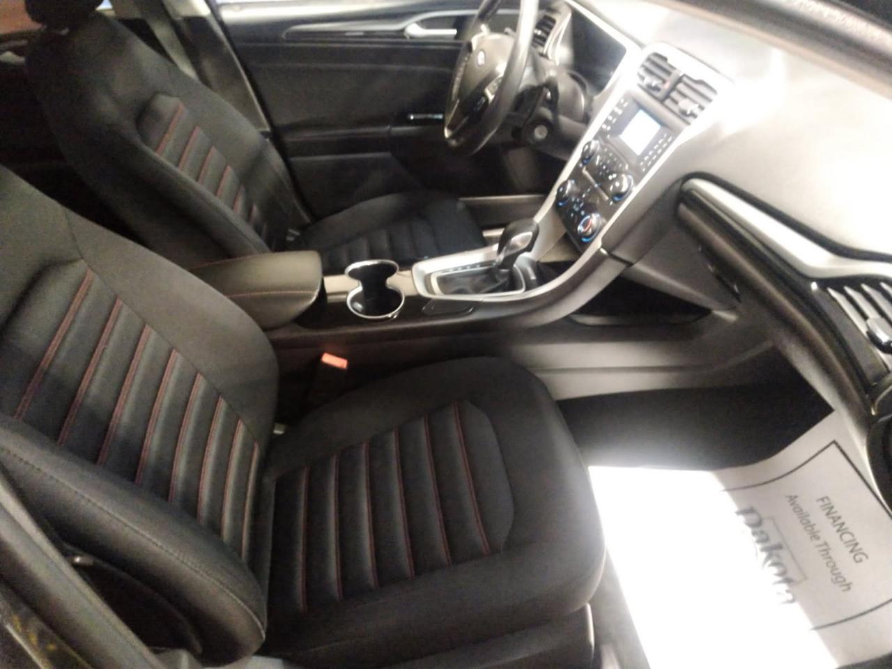 Ford Fusion SE AWD 2016