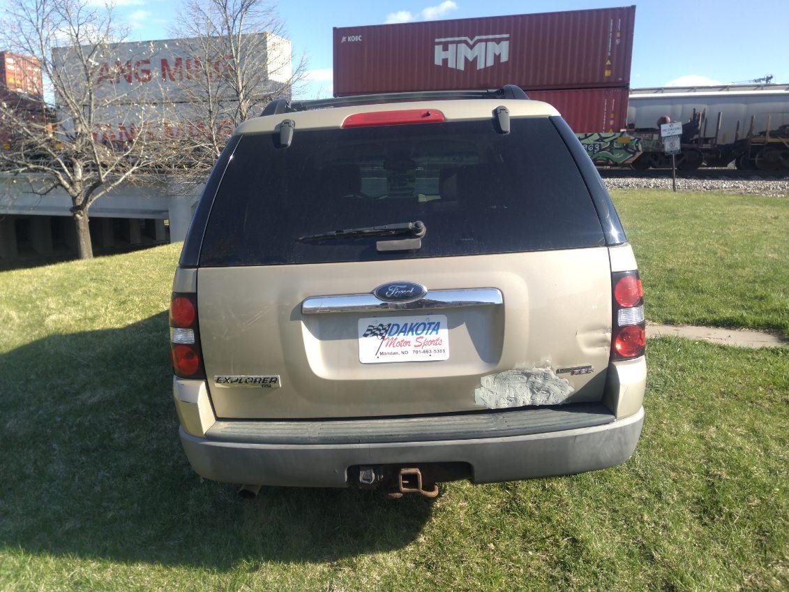 Ford Explorer XLT 4.0L 4WD 2006