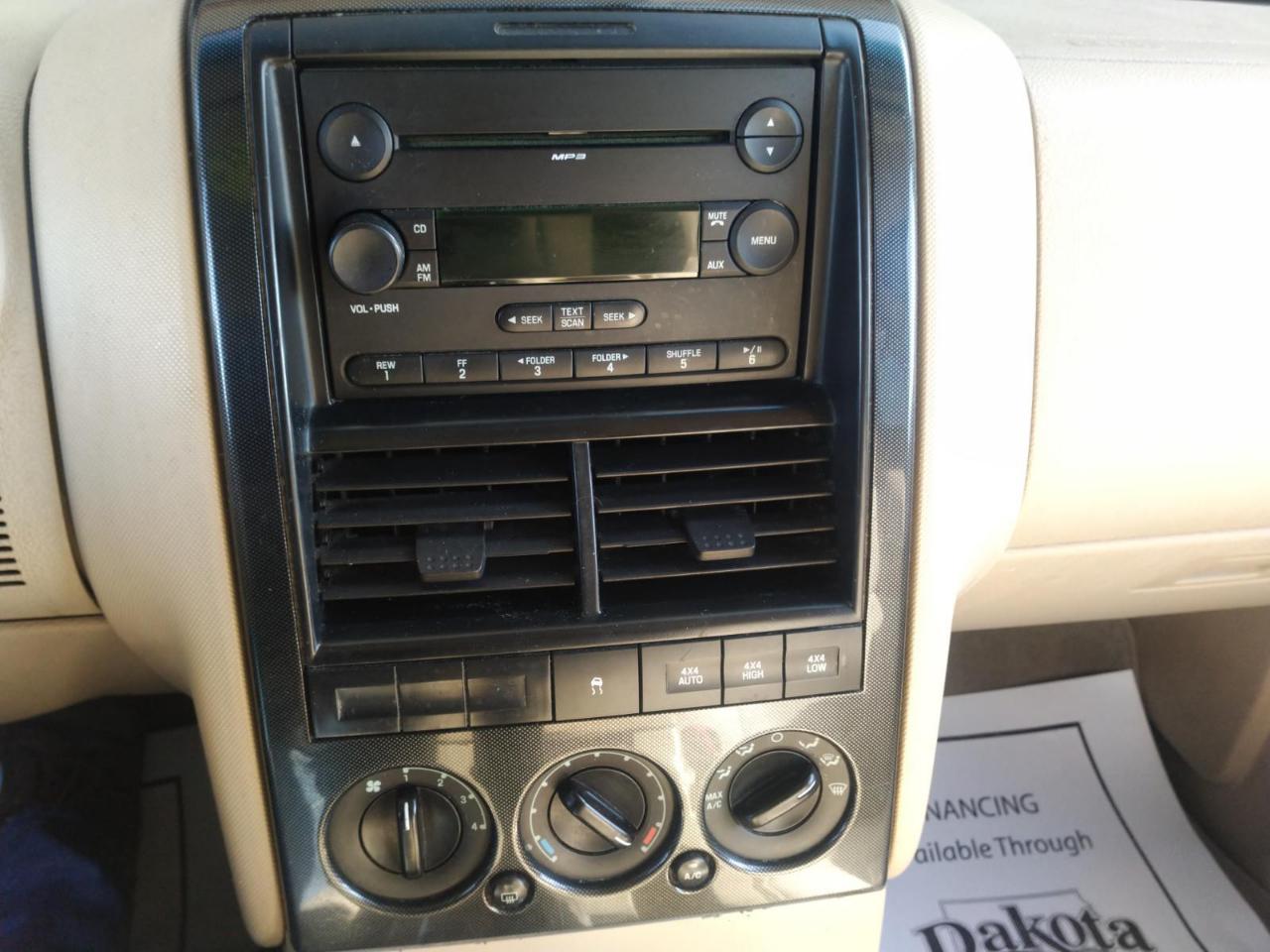 Ford Explorer XLT 4.0L 4WD 2006