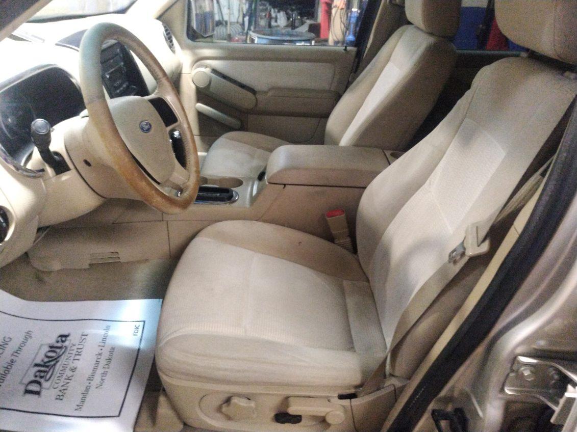 Ford Explorer XLT 4.0L 4WD 2006