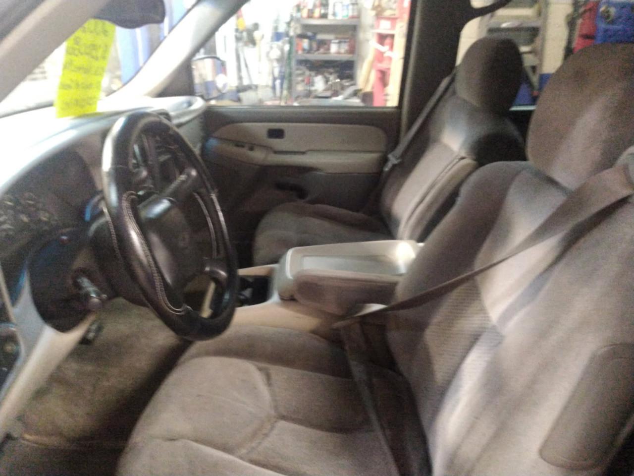 Chevrolet Tahoe 4WD 2002
