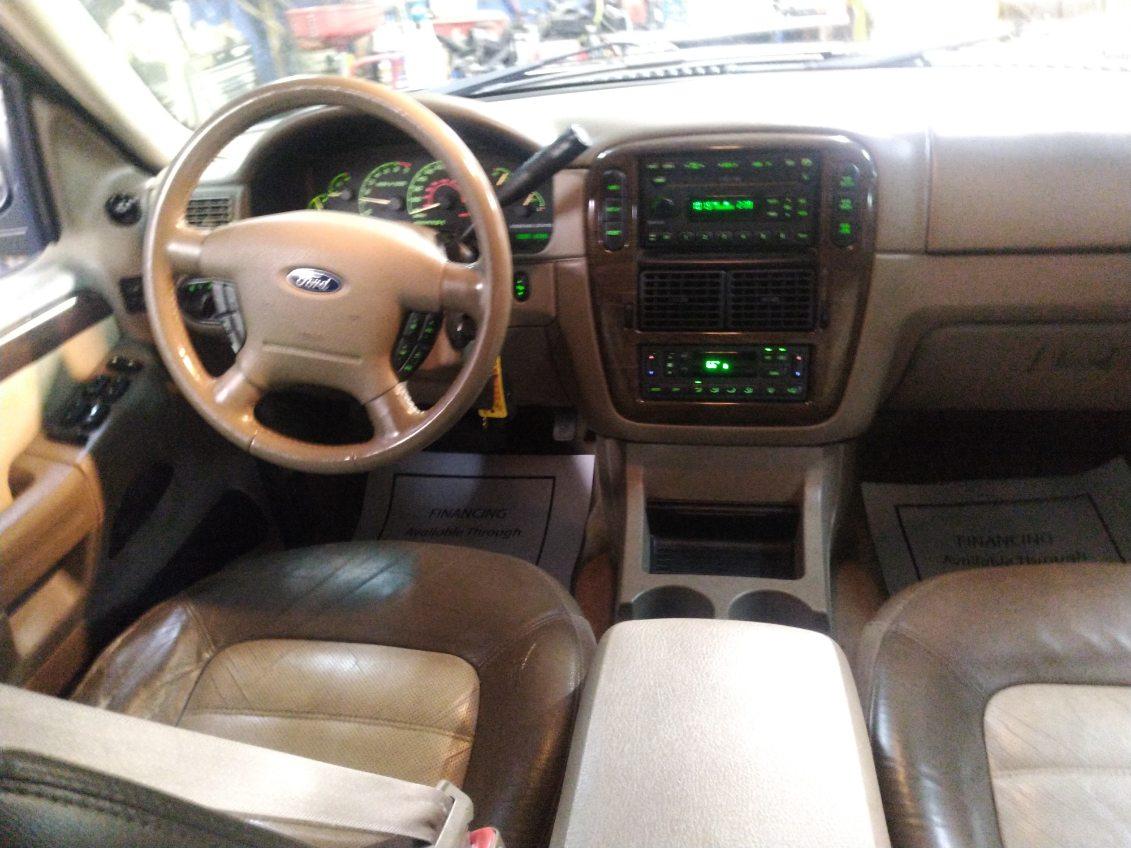 Ford Explorer Eddie Bauer 4WD 2002