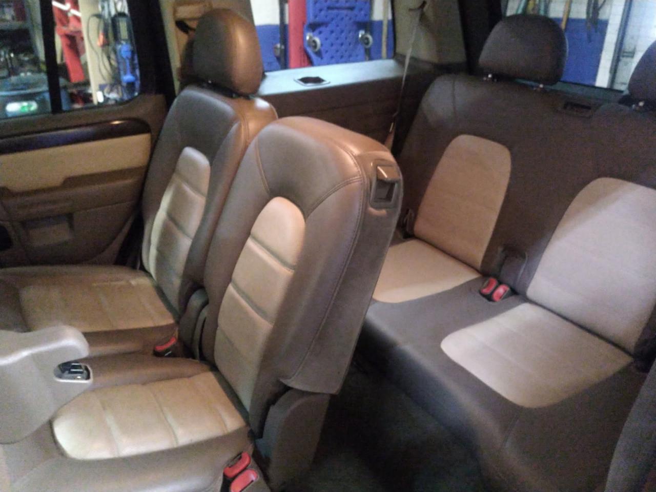 Ford Explorer Eddie Bauer 4WD 2002
