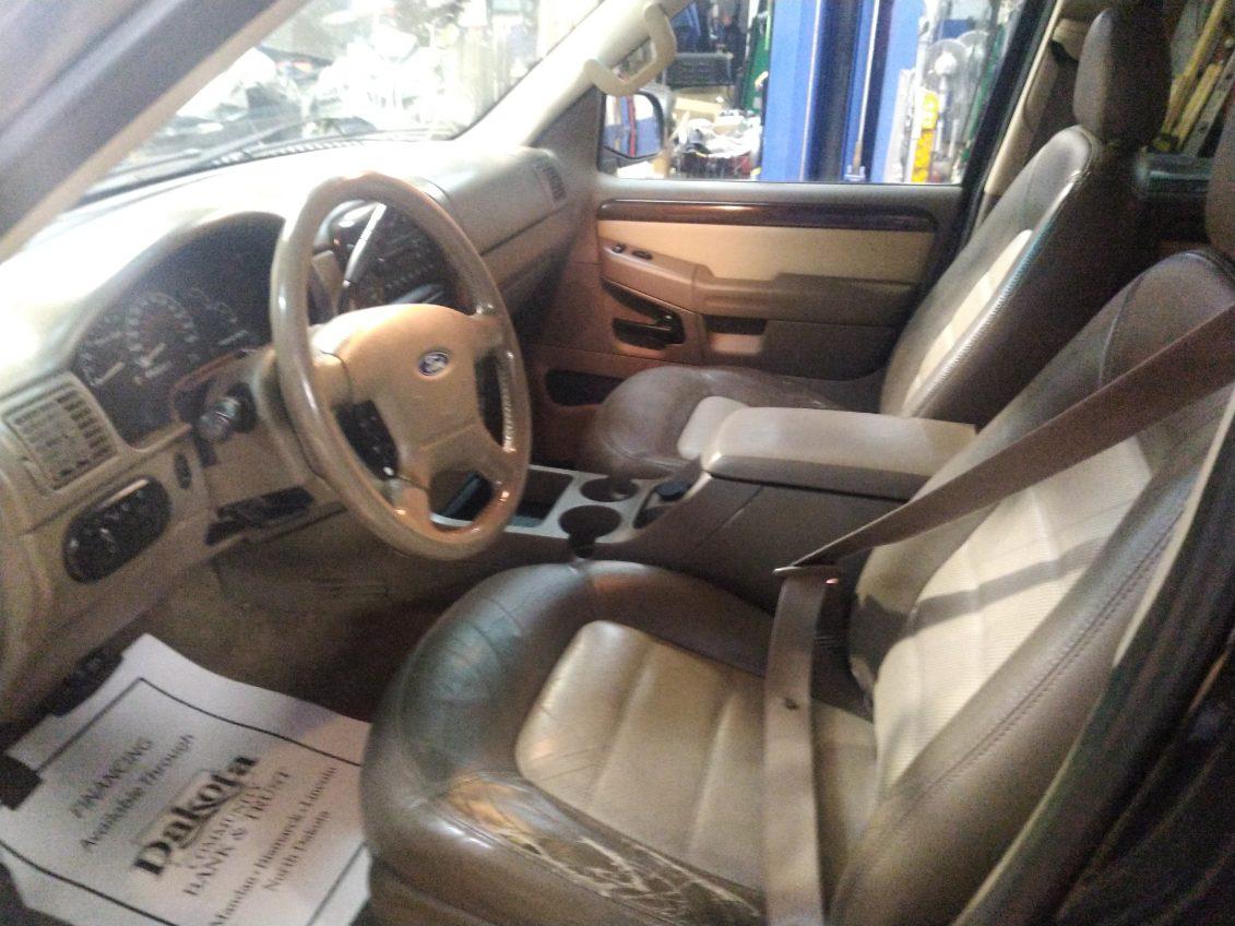 Ford Explorer Eddie Bauer 4WD 2002