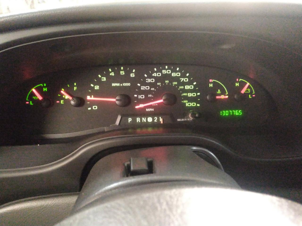 Ford Econoline E-250 2008