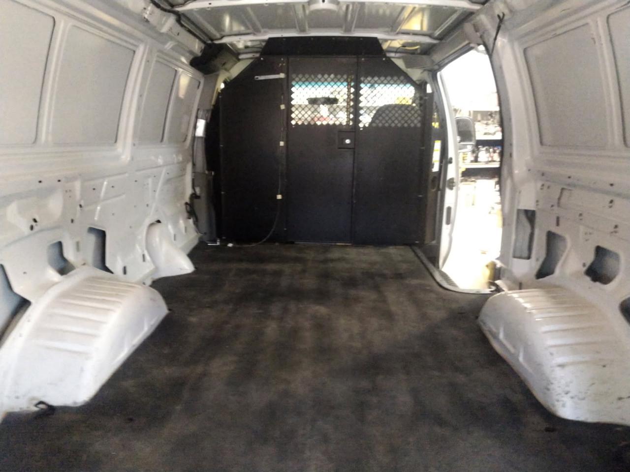 Ford Econoline E-250 2008