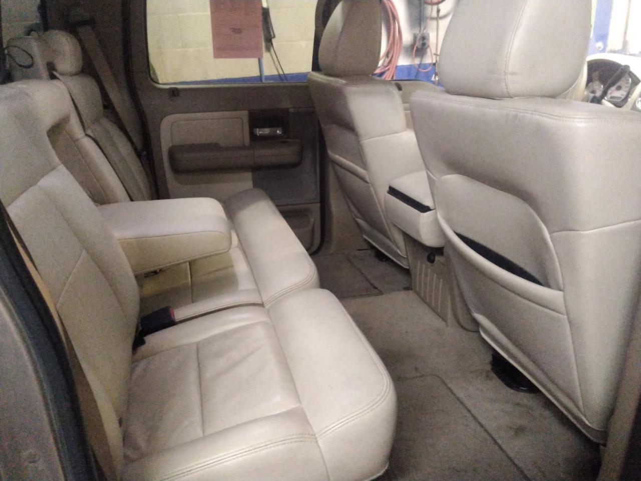 Ford F-150 Lariat SuperCrew 4WD 2004