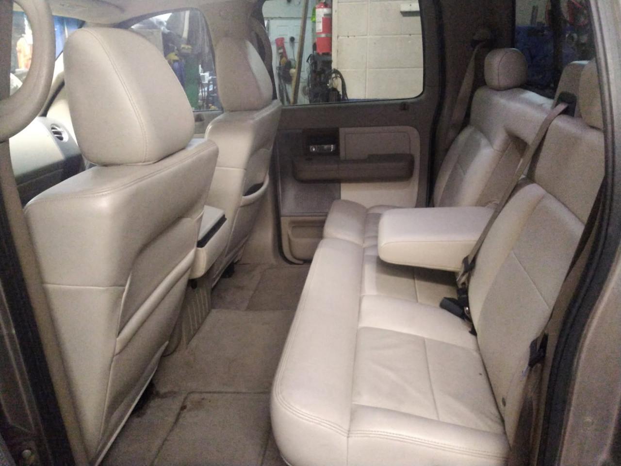Ford F-150 Lariat SuperCrew 4WD 2004