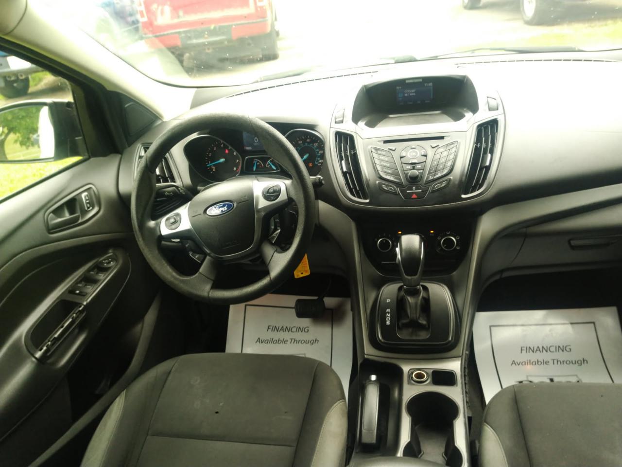 Ford Escape S FWD 2014