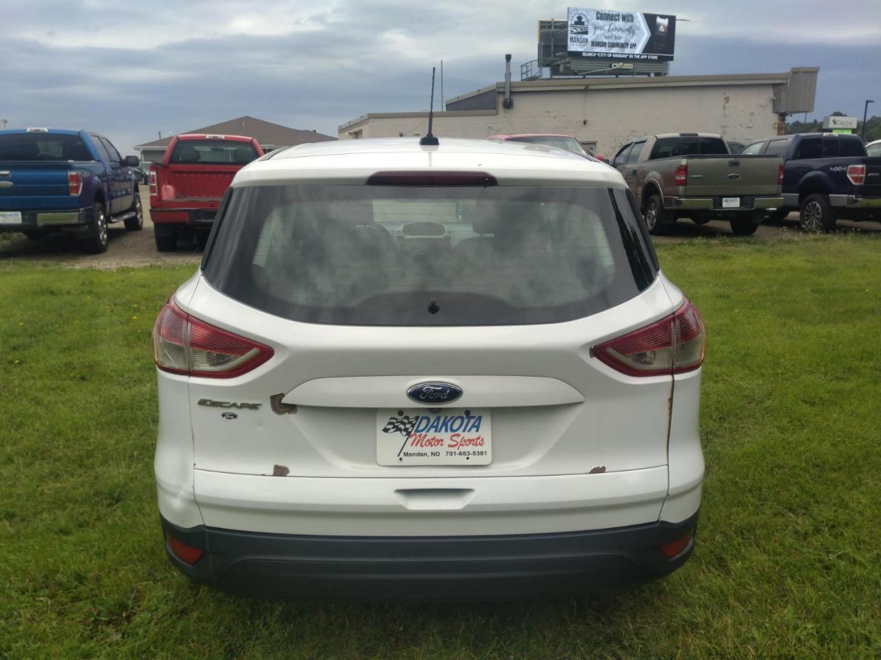 Ford Escape S FWD 2014