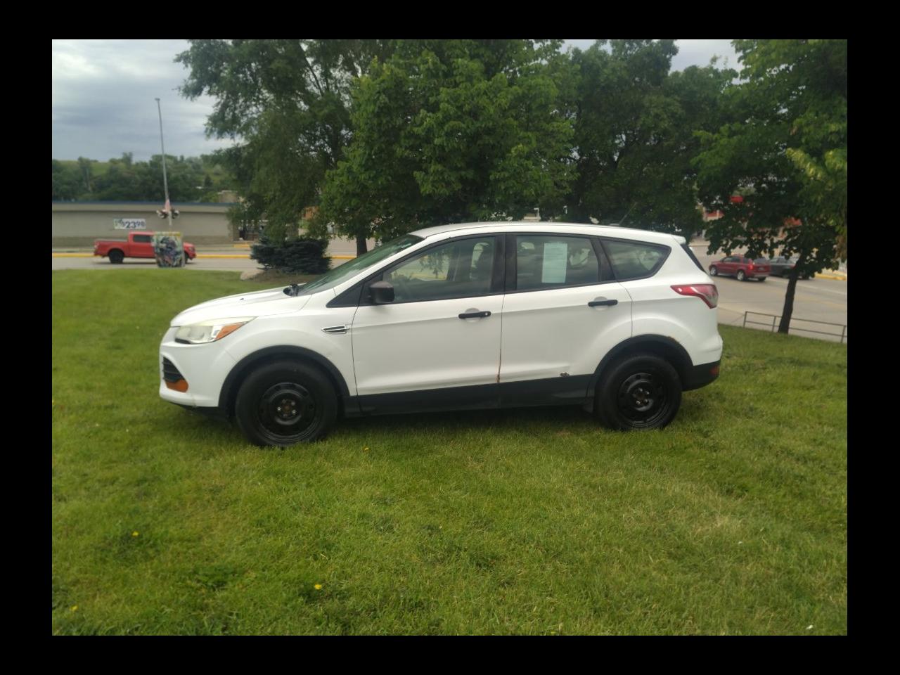 Ford Escape S FWD 2014