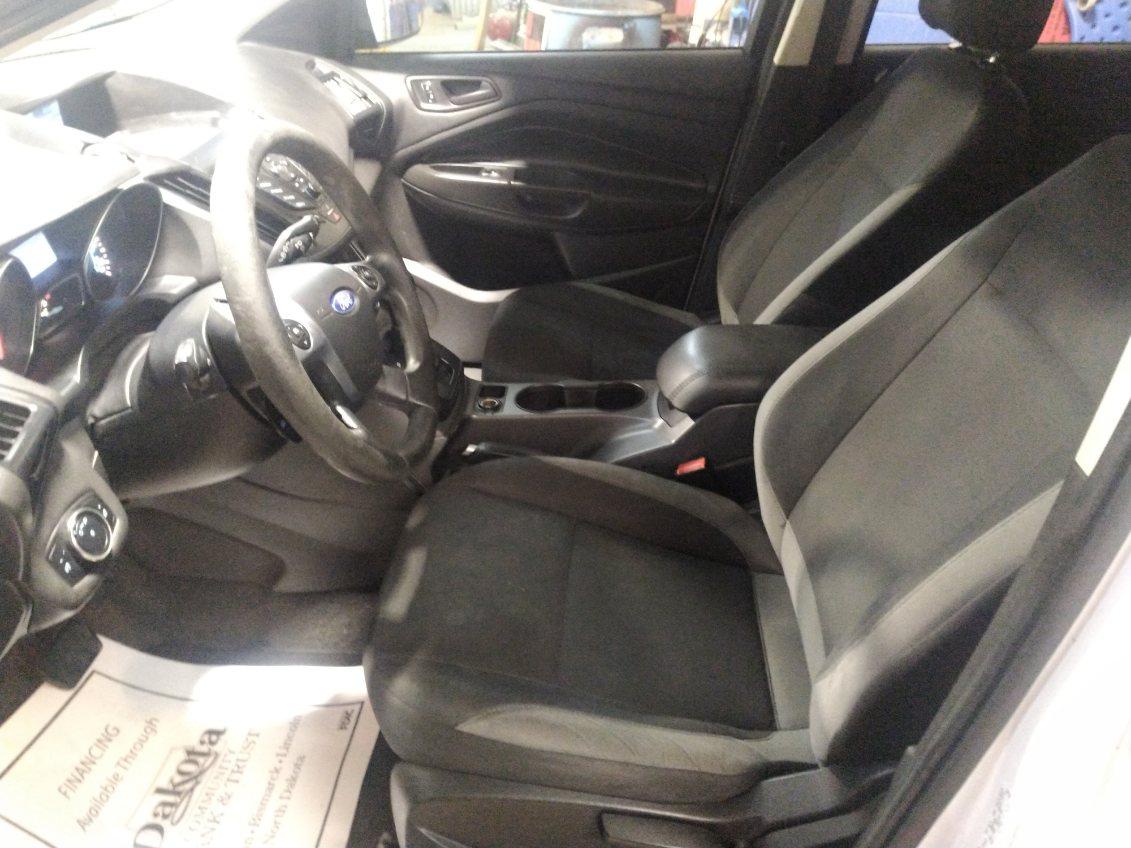 Ford Escape S FWD 2014
