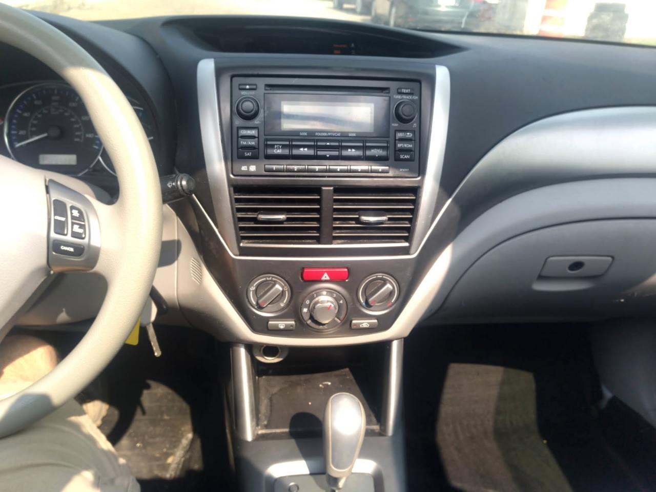 Subaru Forester 2.5X Premium 2011