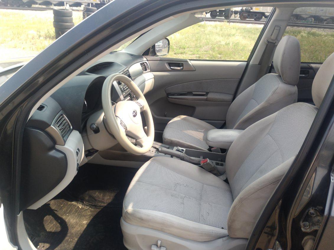 Subaru Forester 2.5X Premium 2011
