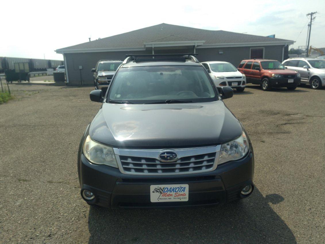 Subaru Forester 2.5X Premium 2011