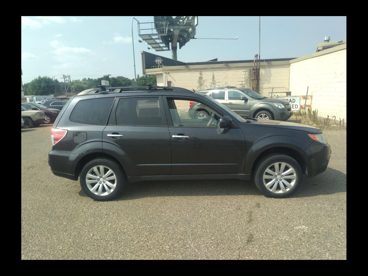 Subaru Forester 2.5X Premium 2011