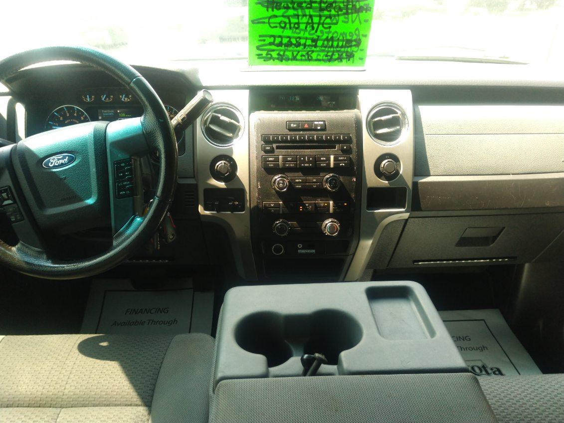 Ford F-150 XLT SuperCrew 5.5-ft. Bed 4WD 2011