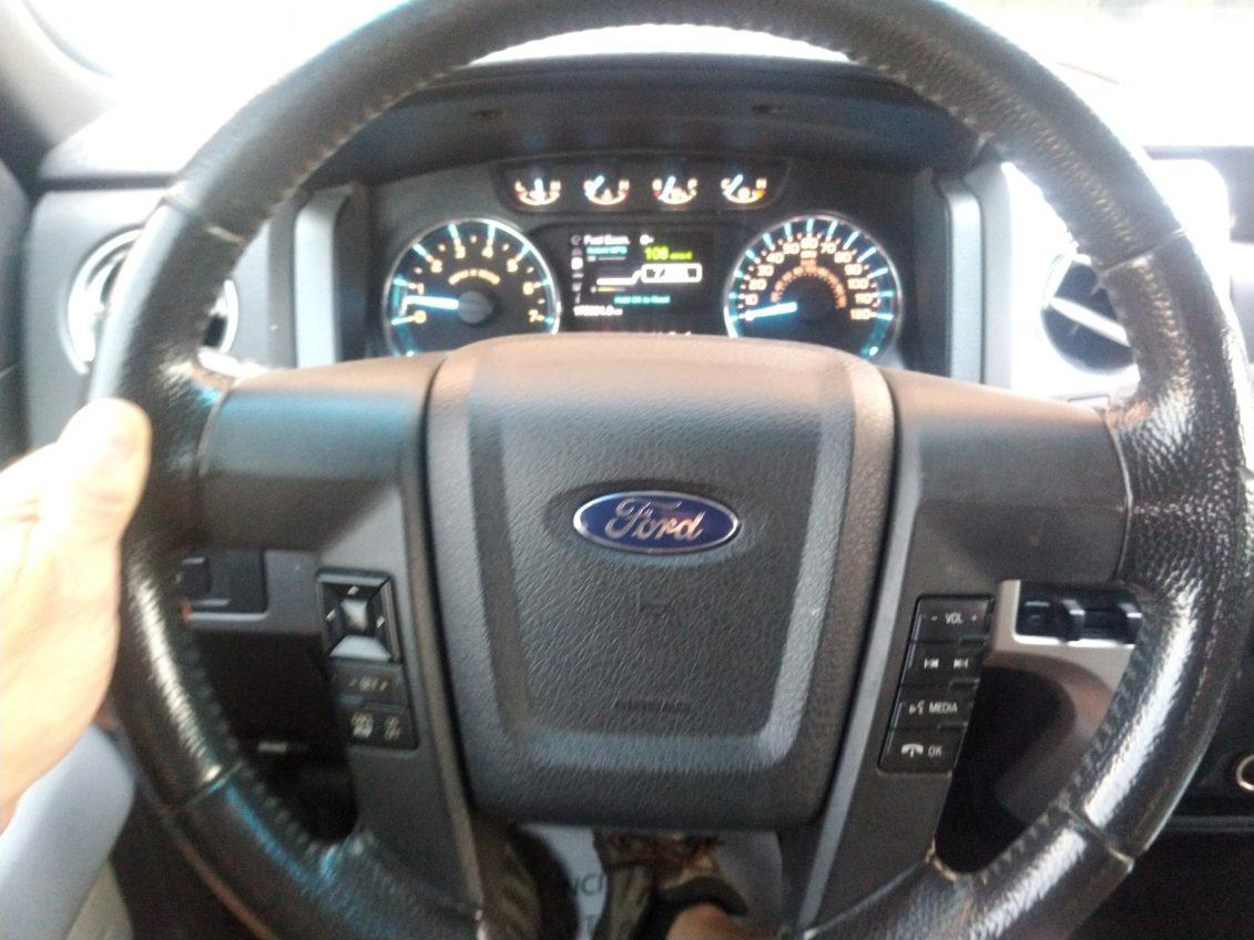 Ford F-150 XLT SuperCrew 5.5-ft. Bed 4WD 2011