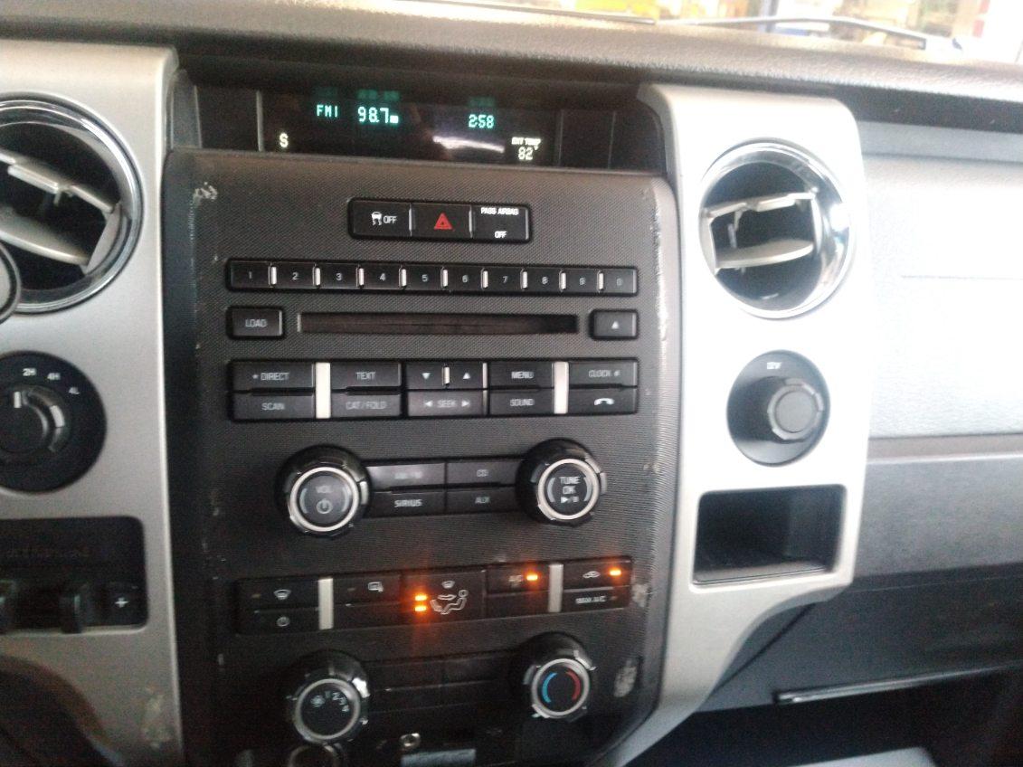 Ford F-150 XLT SuperCrew 5.5-ft. Bed 4WD 2011